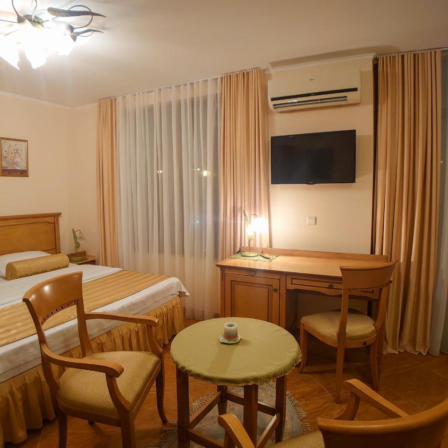 Helios 350M From The Beach Sveti Vlas Exterior foto